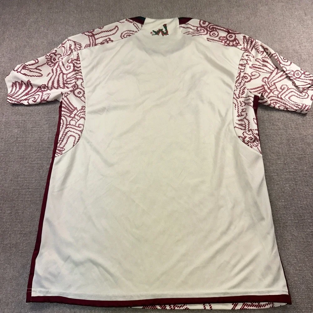 Adidas Mexico 2022 Away Jersey Mens Medium Slim Fit White Burgundy Soccer Shirt